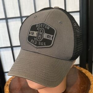 Boston Red Sox Gray and Black Mesh Cap Fan Favorite MLB